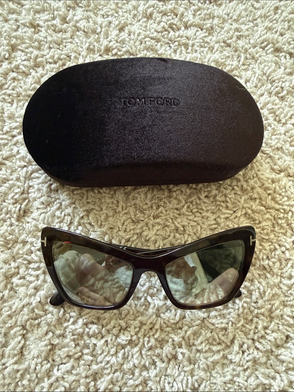 Tom Ford Glossy Tortoise Cat-Eye Sunglasses with Hard Case